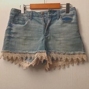 High rise lace trim shorts